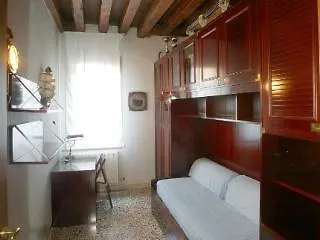 Ca Barba Apartment Venice Hotel